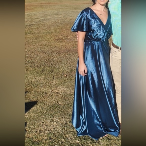 BRIDESMAID GOWN - Picture 6 of 8